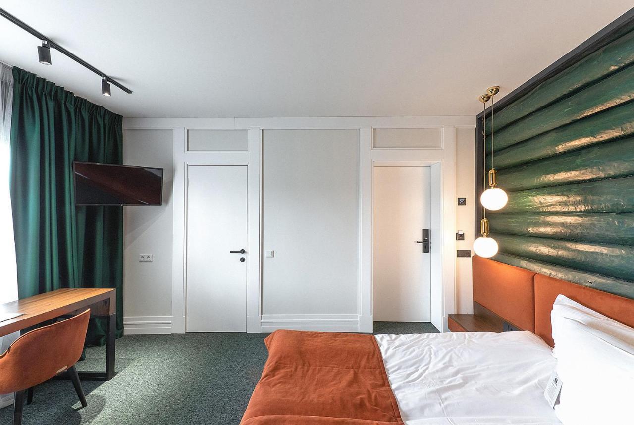 Stara Pravda Hotel บูโคเวล ภายนอก รูปภาพ