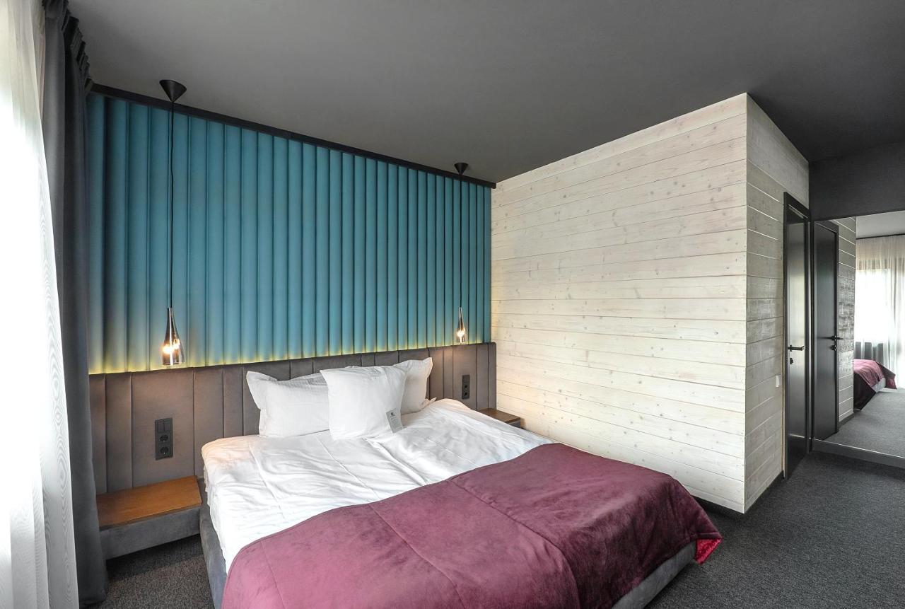 Stara Pravda Hotel บูโคเวล ภายนอก รูปภาพ